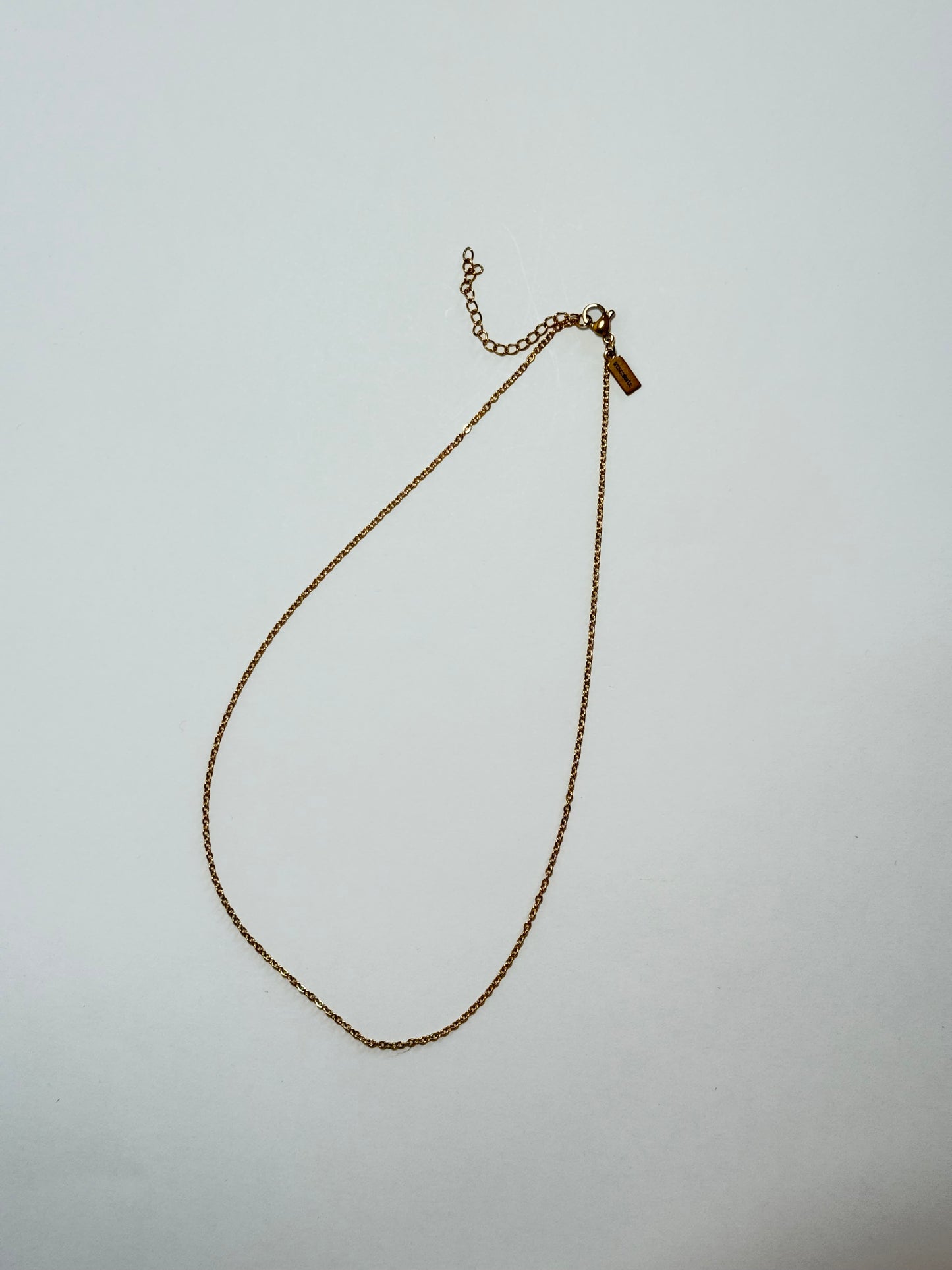 Cadena ''LÍNEA SUTIL''