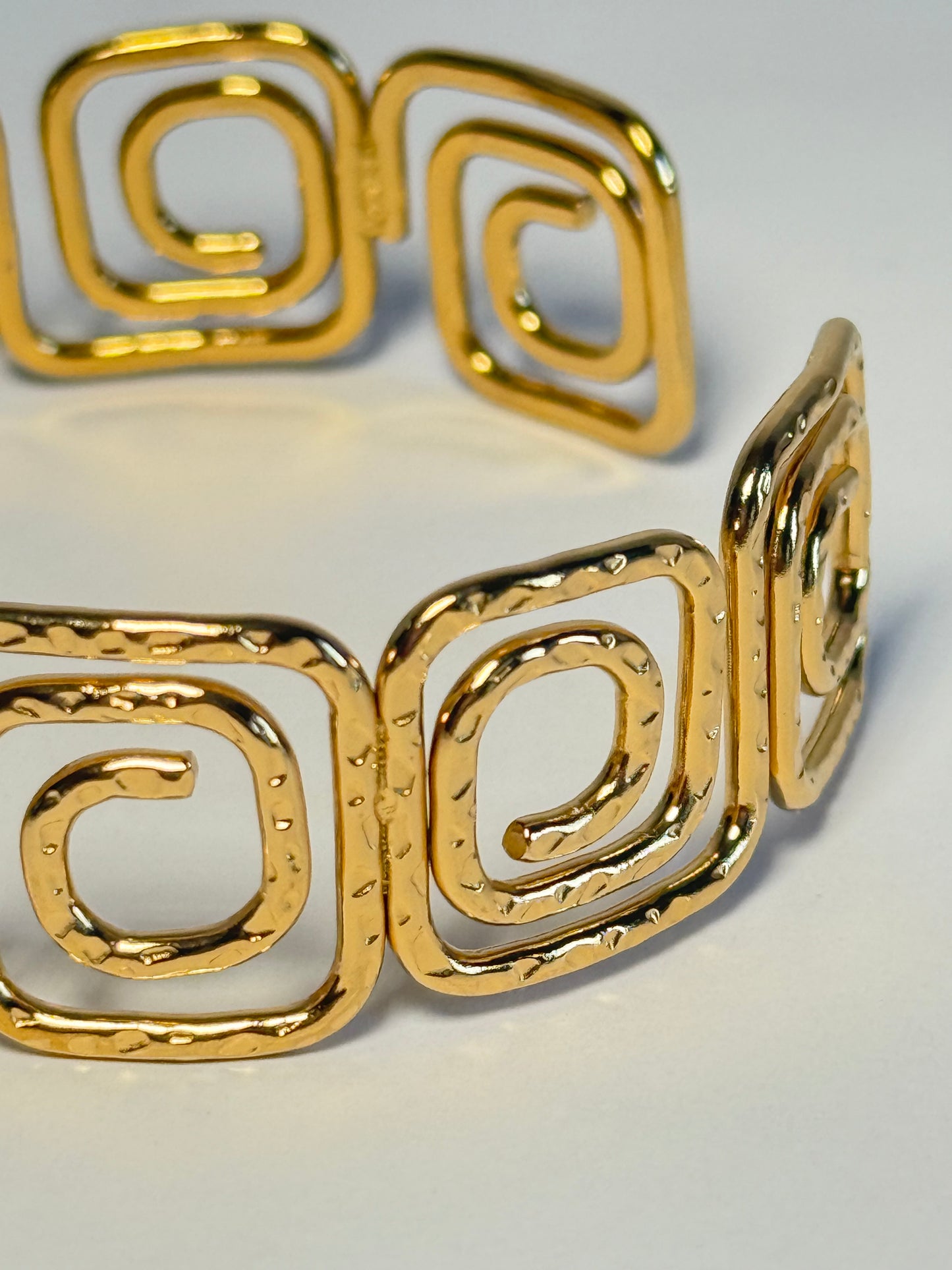 Brazalete “LUZ”
