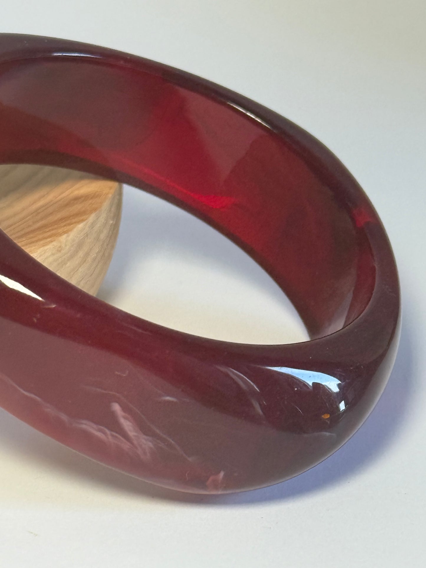Pulsera “ESENCIA” granate