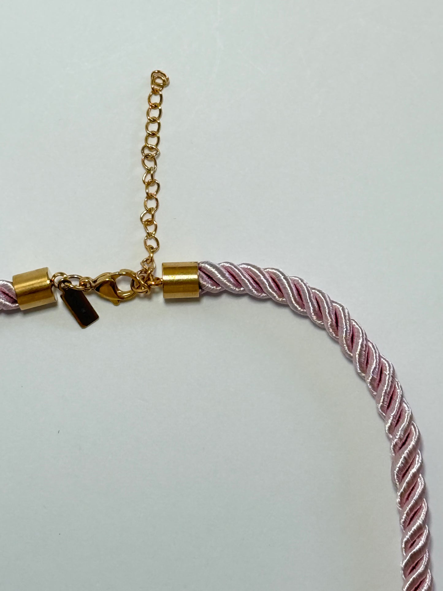Collar ''CUERDA MARINA'' rosa pastel