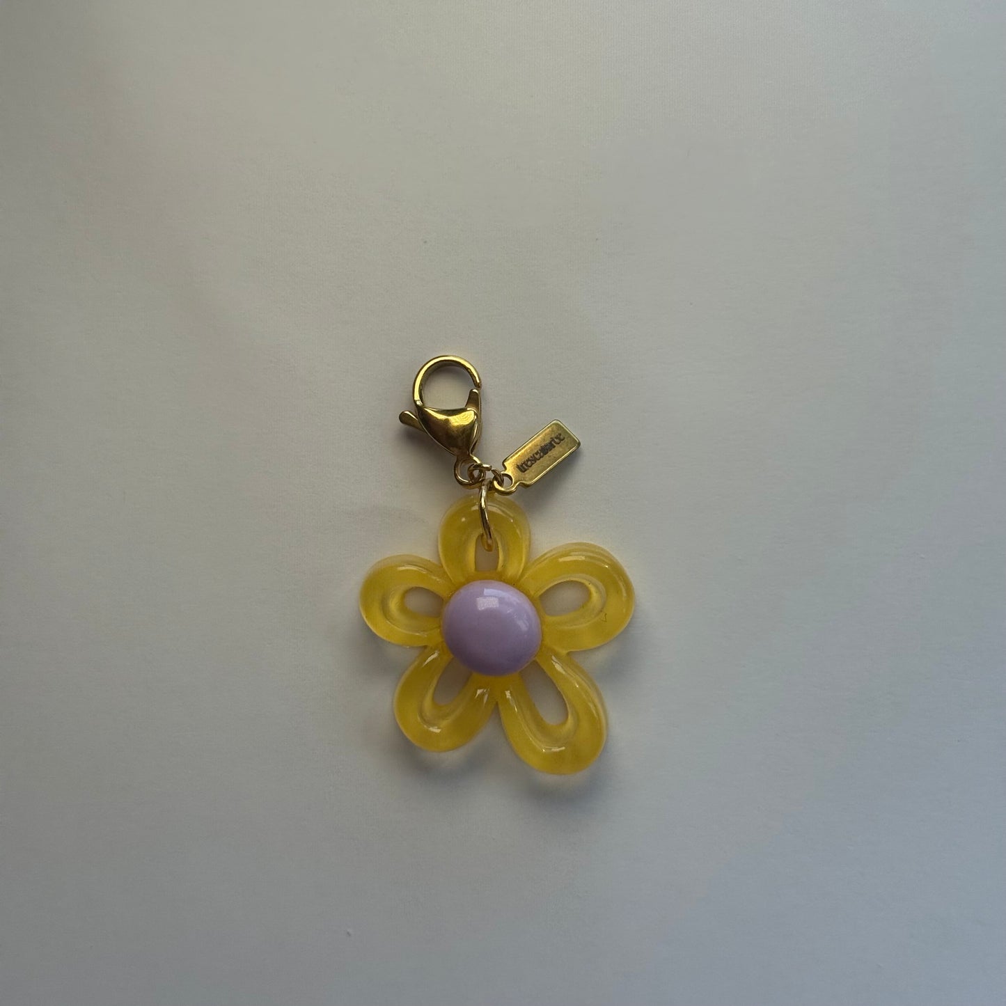 Charm ''LITTLE MAGNOLIA'' amarillo