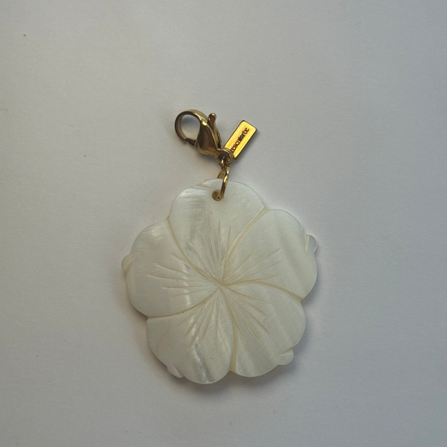Charm ''ÁGATA'' blanco