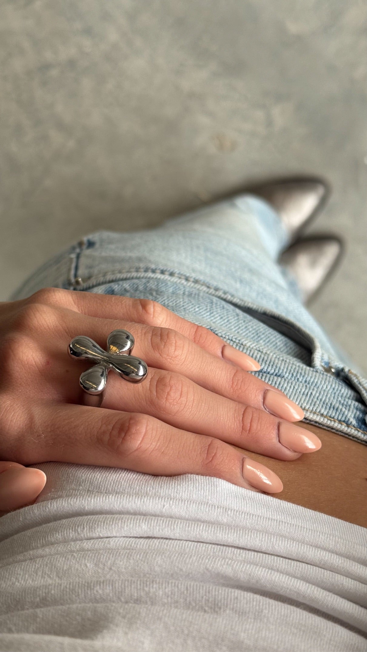 Anillo ‘’LUCKY SILVER FLOWER’’