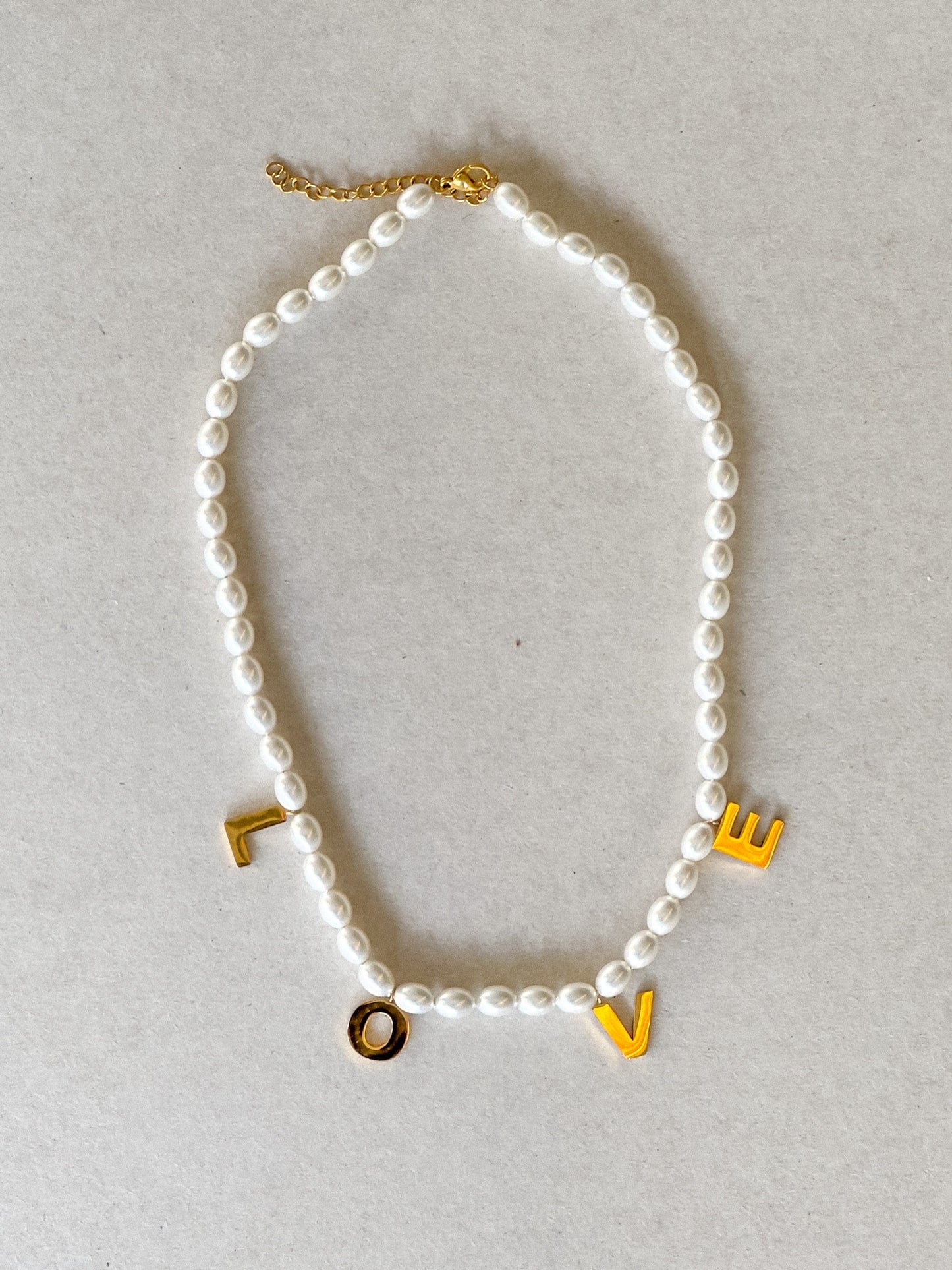 Collar ''LOVE IS ALL YOU NEED''