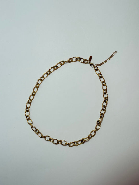 Cadena ''NIEBLA DE ACERO''