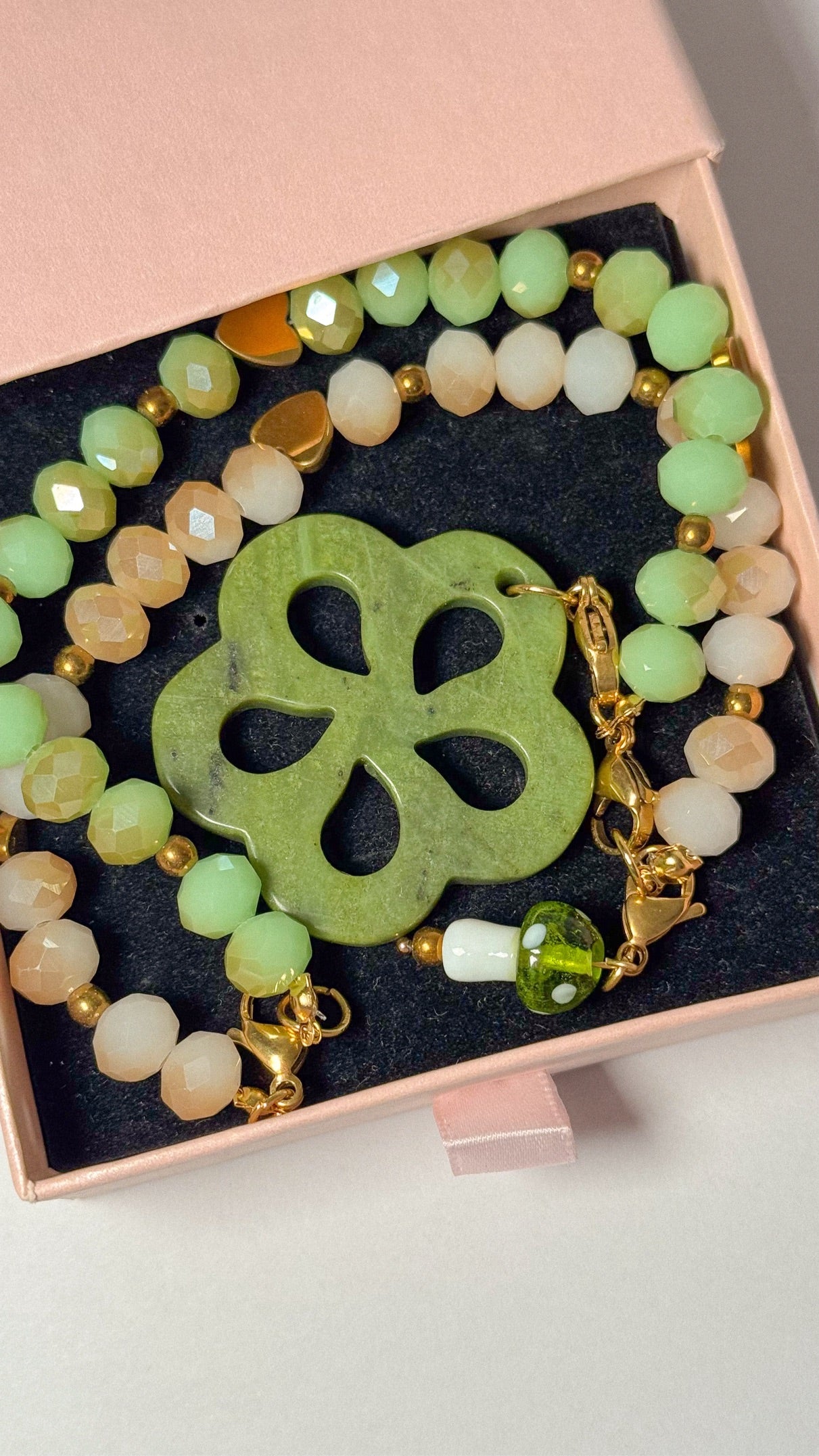 Charm ‘’GREEN ENCHANTMENT’’