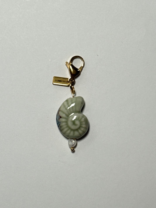 Charm ''SUERTE'' verde