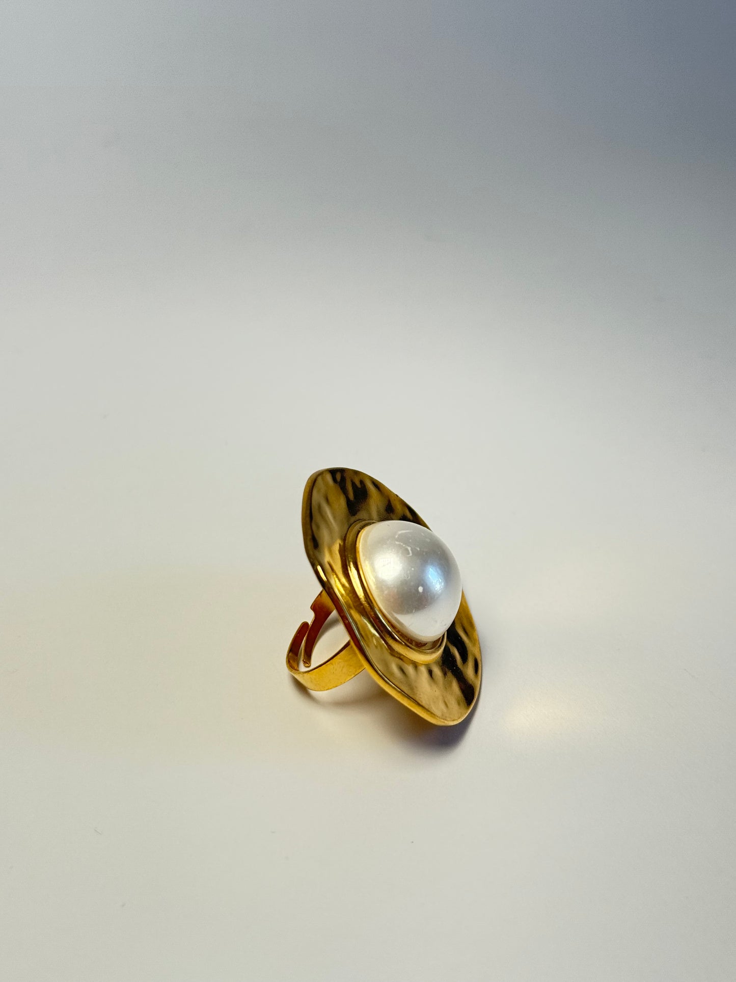 Anillo ''LUNA EN CALMA''